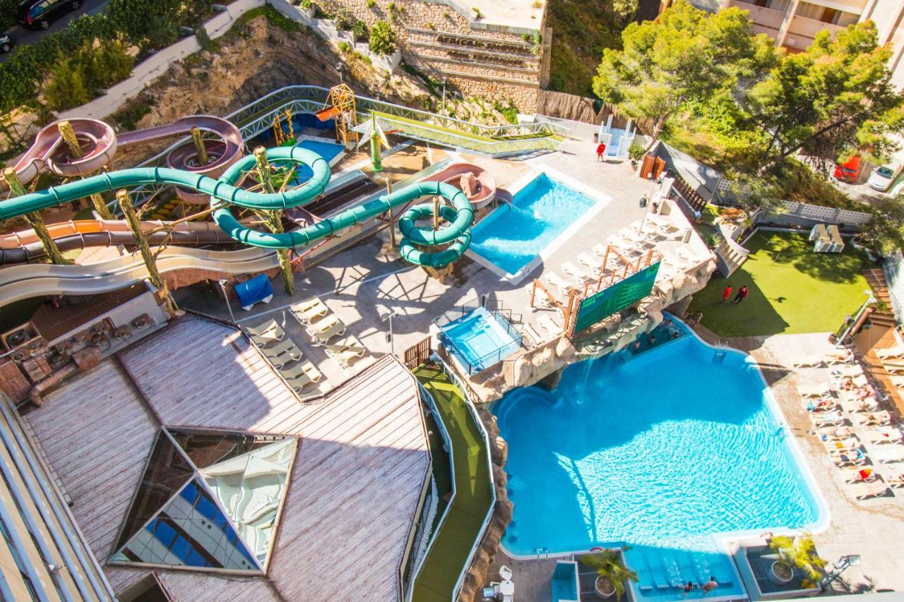 Hotel Magic Aqua Rock Gardens con toboganes en benidorm